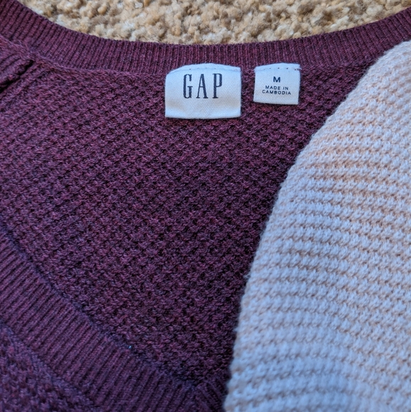 Two Gap high low sweaters - Picture 2 of 4
